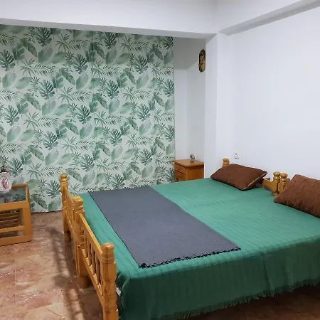 Апартаменти Apartamento Moriones Iii *